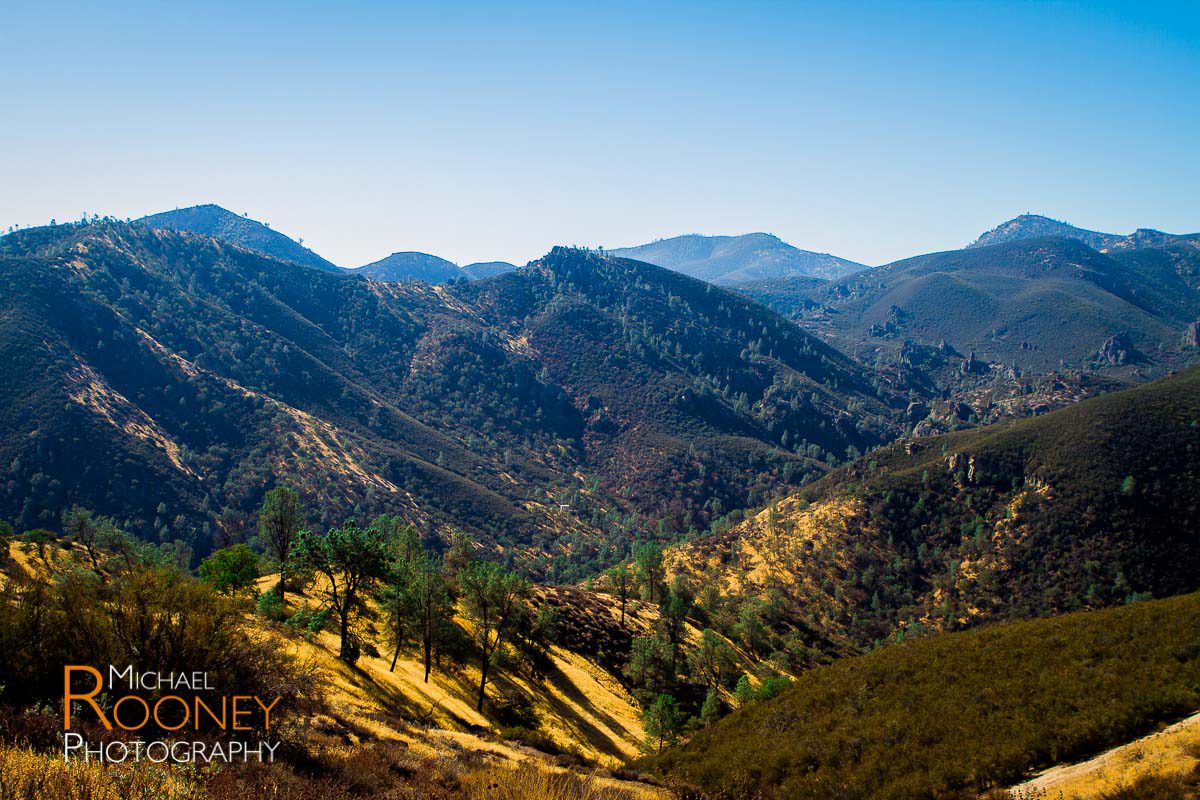 pinnacles national park valley