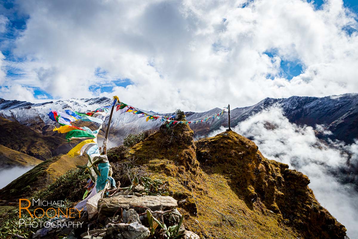 pass mountains wind breeze pray flags thombu la bhutan