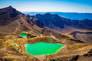 emerald lake tongariro alpine crossing new zealand